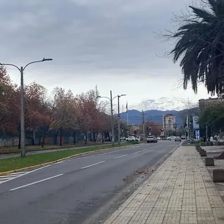 Hermosa Y Comoda Habitacion En Las Condes Para 1 Persona/ Estacionamiento
